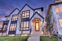 2433 23 Street NW Calgary, AB T2M 3Y3