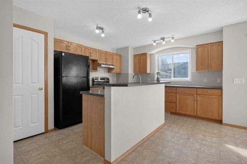 184 Everridge Way Sw, Calgary, AB 