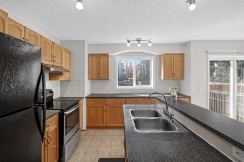 184 Everridge Way Sw, Calgary, AB 