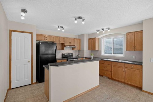 184 Everridge Way Sw, Calgary, AB 