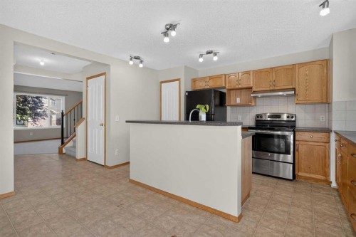 184 Everridge Way Sw, Calgary, AB 
