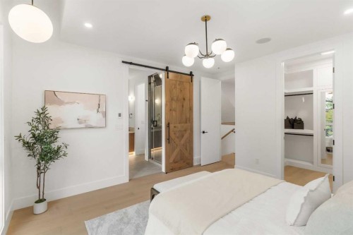 907 36A Street Nw, Calgary, AB 