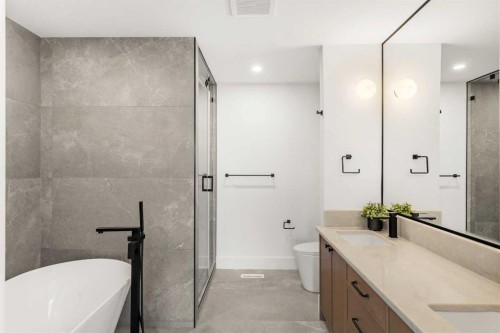 907 36A Street Nw, Calgary, AB 