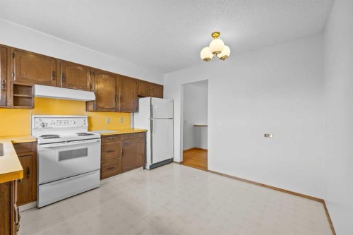 6904 8 Street Nw, Calgary, AB 
