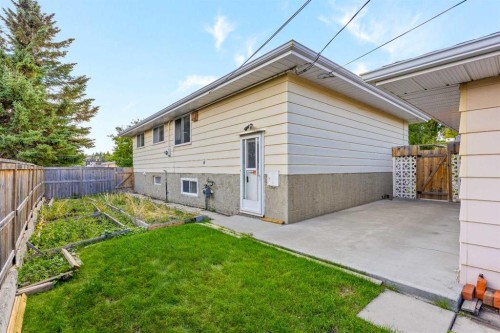 6904 8 Street Nw, Calgary, AB 