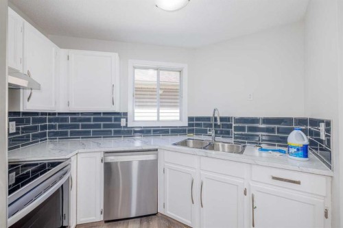 5 Erin Grove Place Se, Calgary, AB 