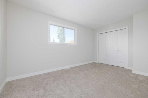 5 Erin Grove Place Se, Calgary, AB 
