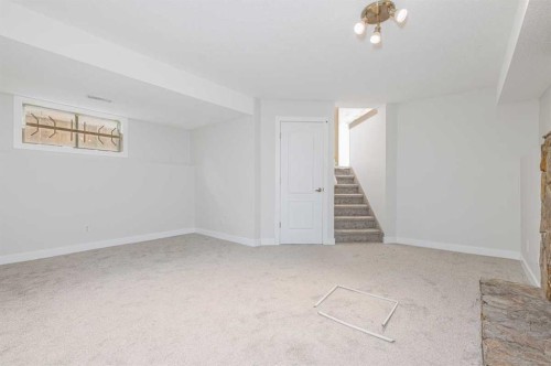 5 Erin Grove Place Se, Calgary, AB 