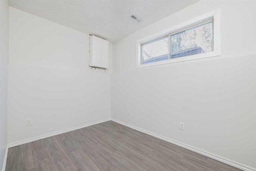 5 Erin Grove Place Se, Calgary, AB 