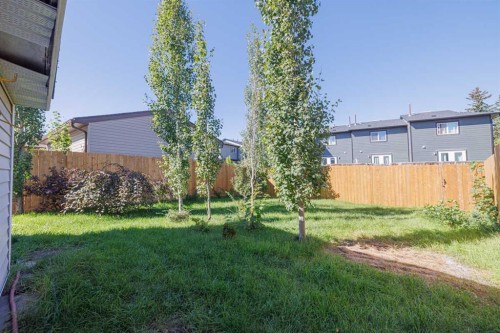 5 Erin Grove Place Se, Calgary, AB 