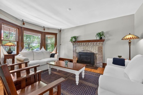 3818 Elbow Drive Sw, Calgary, AB 