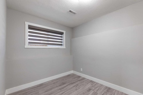 23 Anaheim Circle Ne, Calgary, AB 