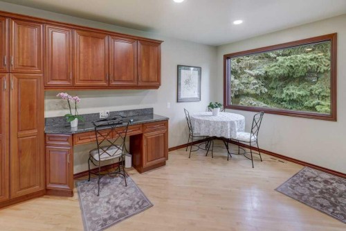 6 Vardana Place Nw, Calgary, AB 