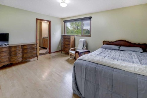 6 Vardana Place Nw, Calgary, AB 