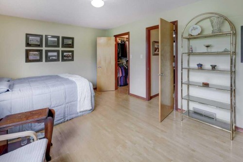 6 Vardana Place Nw, Calgary, AB 