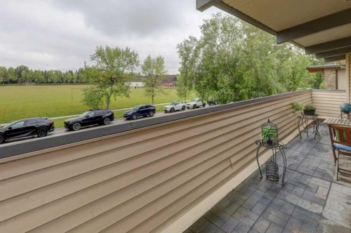6 Vardana Place Nw, Calgary, AB 