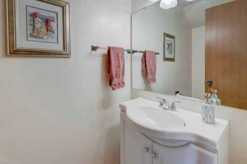 6 Vardana Place Nw, Calgary, AB 