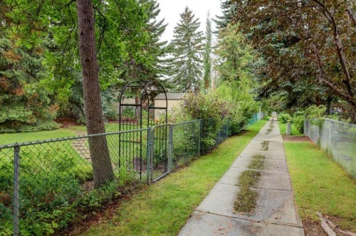 6 Vardana Place Nw, Calgary, AB 