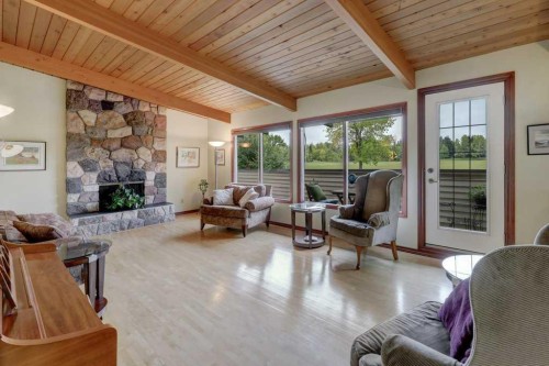 6 Vardana Place Nw, Calgary, AB 