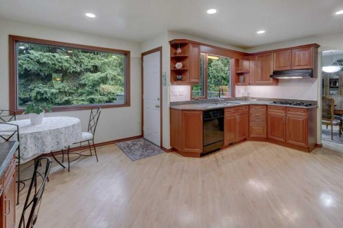 6 Vardana Place Nw, Calgary, AB 