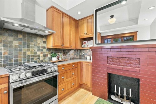 2127 16 Street Sw, Calgary, AB 