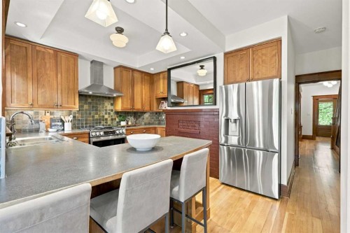 2127 16 Street Sw, Calgary, AB 