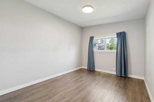 702 Kingsmere Crescent Sw, Calgary, AB 