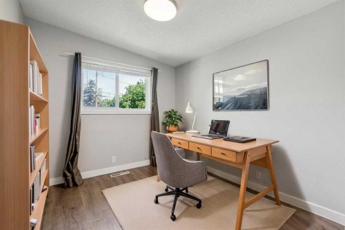 702 Kingsmere Crescent Sw, Calgary, AB 