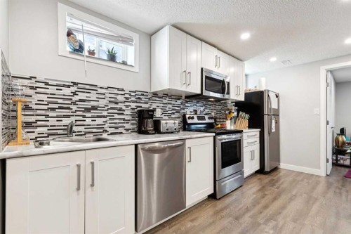 702 Kingsmere Crescent Sw, Calgary, AB 