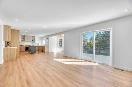 238 Hawktree Bay Nw, Calgary, AB 