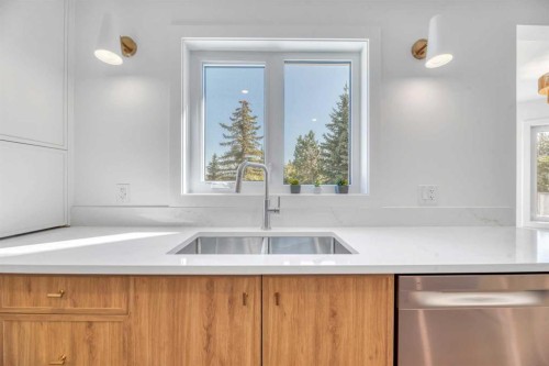 238 Hawktree Bay Nw, Calgary, AB 