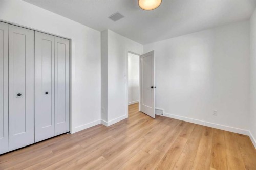 238 Hawktree Bay Nw, Calgary, AB 