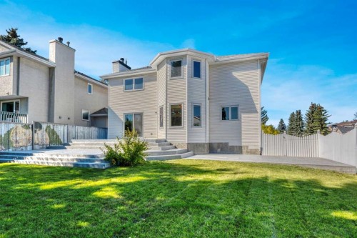 238 Hawktree Bay Nw, Calgary, AB 