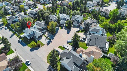 238 Hawktree Bay Nw, Calgary, AB 
