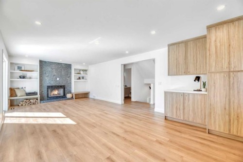 238 Hawktree Bay Nw, Calgary, AB 
