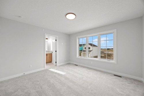 55 Hotchkiss Way Se, Calgary, AB 