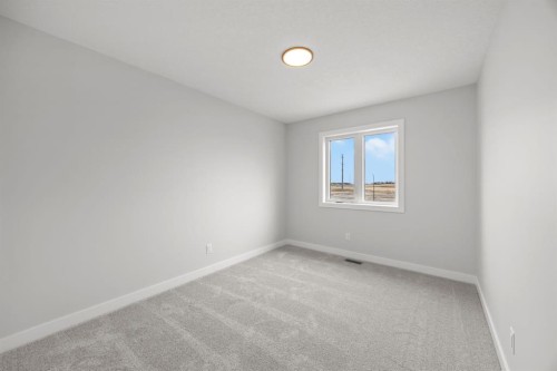 55 Hotchkiss Way Se, Calgary, AB 