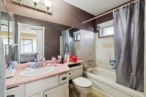 111 Riverbrook Road Se, Calgary, AB 