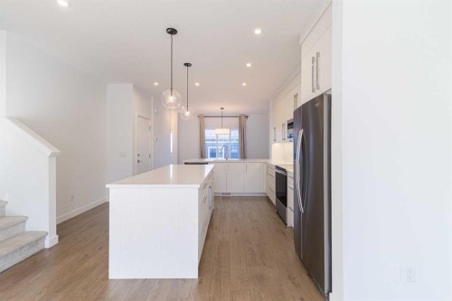 74 Mallard Heath Se, Calgary, AB 