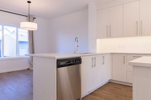 74 Mallard Heath Se, Calgary, AB 
