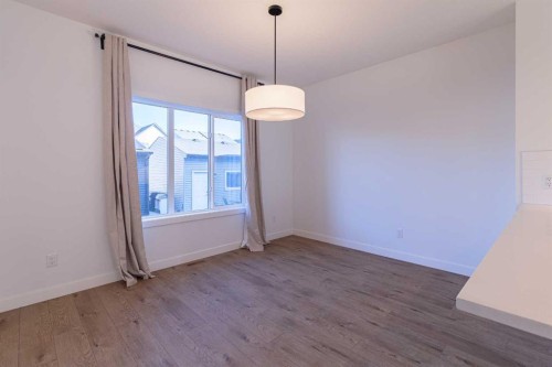 74 Mallard Heath Se, Calgary, AB 