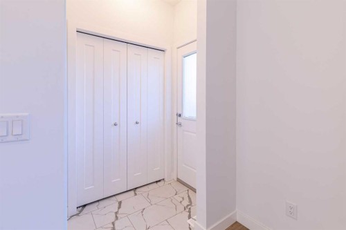 74 Mallard Heath Se, Calgary, AB 