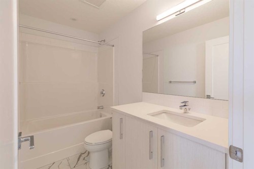74 Mallard Heath Se, Calgary, AB 
