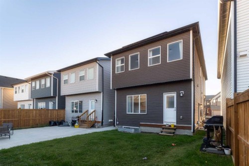 74 Mallard Heath Se, Calgary, AB 