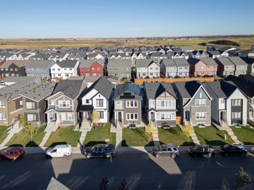 74 Mallard Heath Se, Calgary, AB 