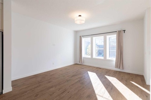 74 Mallard Heath Se, Calgary, AB 