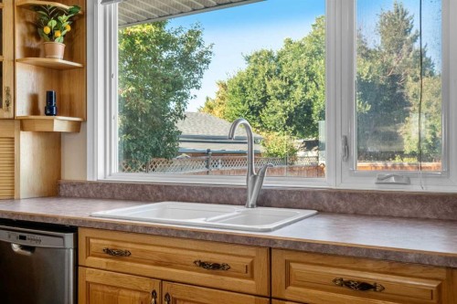 244 Cantrell Drive Sw, Calgary, AB 