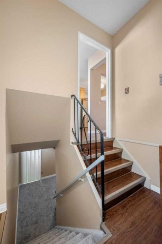 244 Cantrell Drive Sw, Calgary, AB 