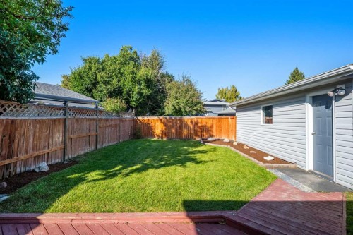 244 Cantrell Drive Sw, Calgary, AB 