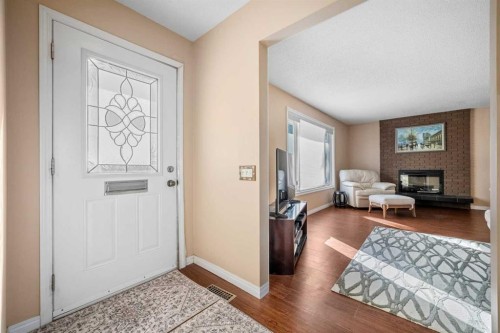 244 Cantrell Drive Sw, Calgary, AB 